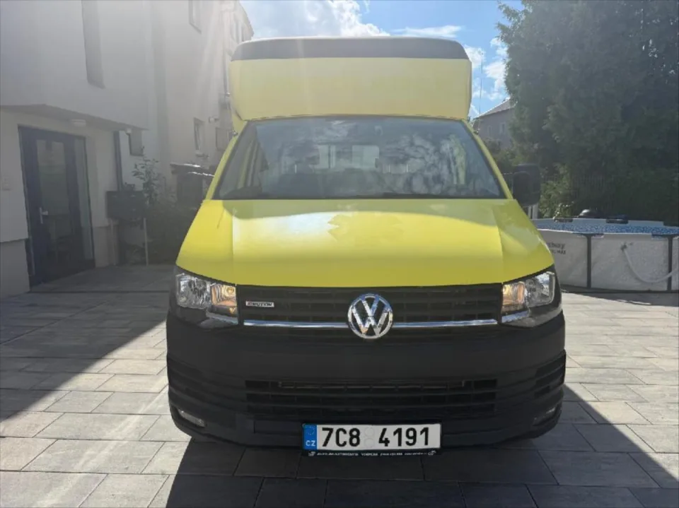 Volkswagen Transporter 2,0 TDI SANITKA – fotografie vozu 9
