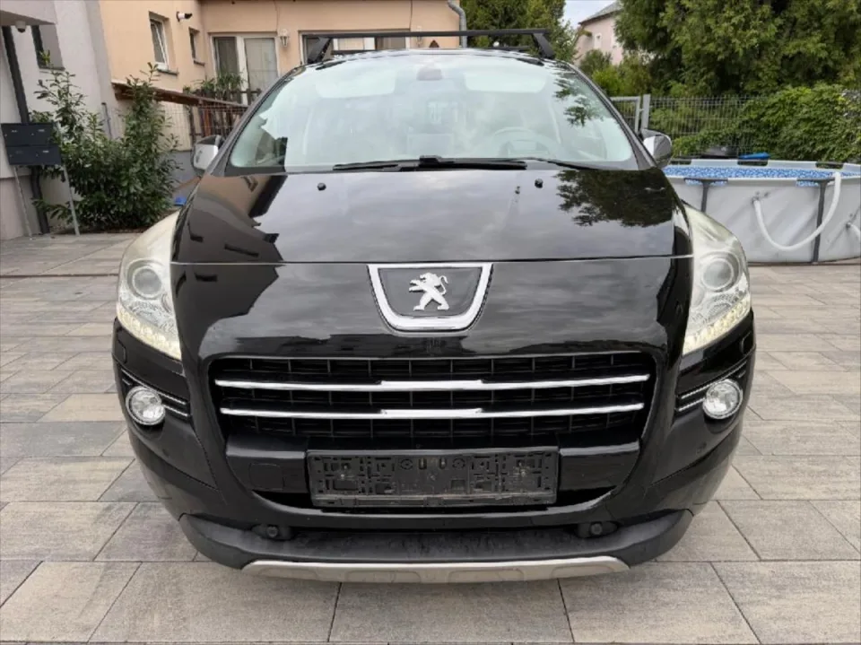 Peugeot 3008 2,0 Diesel-Hybrid 4x4 Allure – fotografie vozu 9