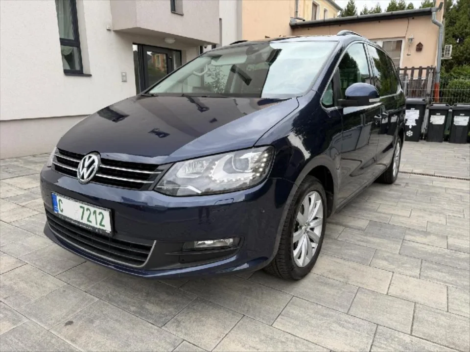 Volkswagen Sharan 2,0 TDI Comfortline BlueMotion – fotografie vozu 2
