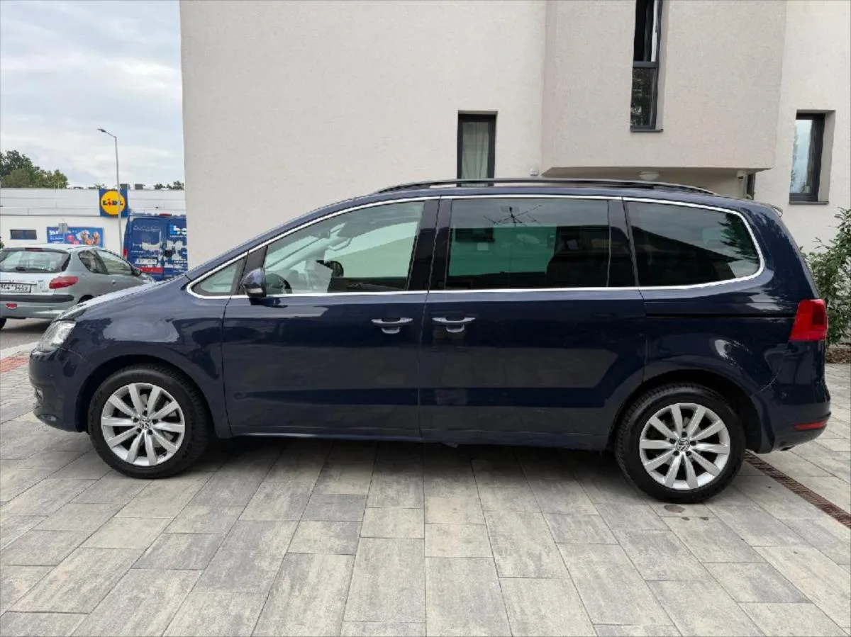 Volkswagen Sharan 2,0 TDI Comfortline BlueMotion – fotografie vozu 3