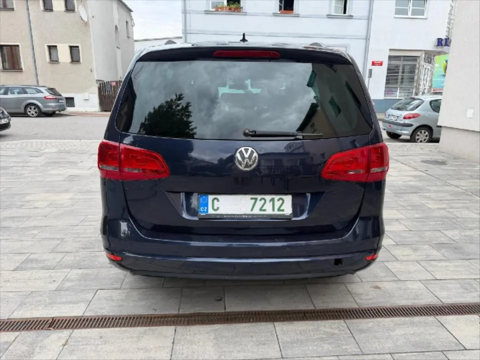 Volkswagen Sharan 2,0 TDI Comfortline BlueMotion – fotografie vozu 5