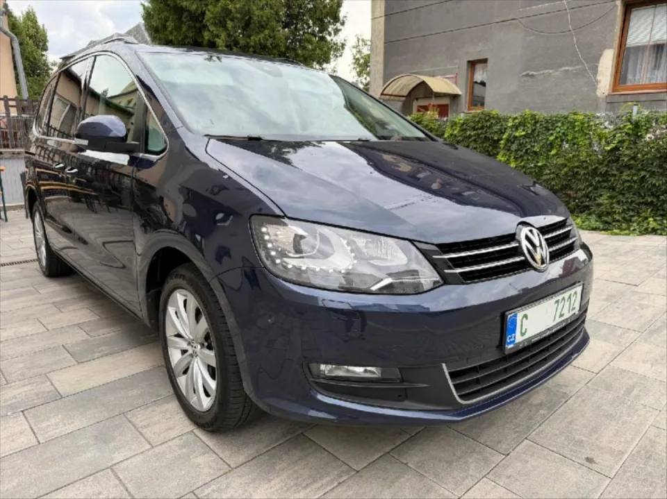 Volkswagen Sharan 2,0 TDI Comfortline BlueMotion – fotografie vozu 8