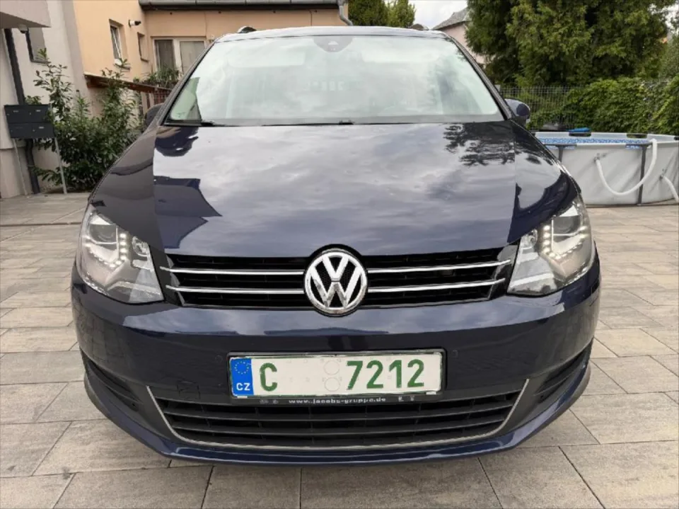 Volkswagen Sharan 2,0 TDI Comfortline BlueMotion – fotografie vozu 9