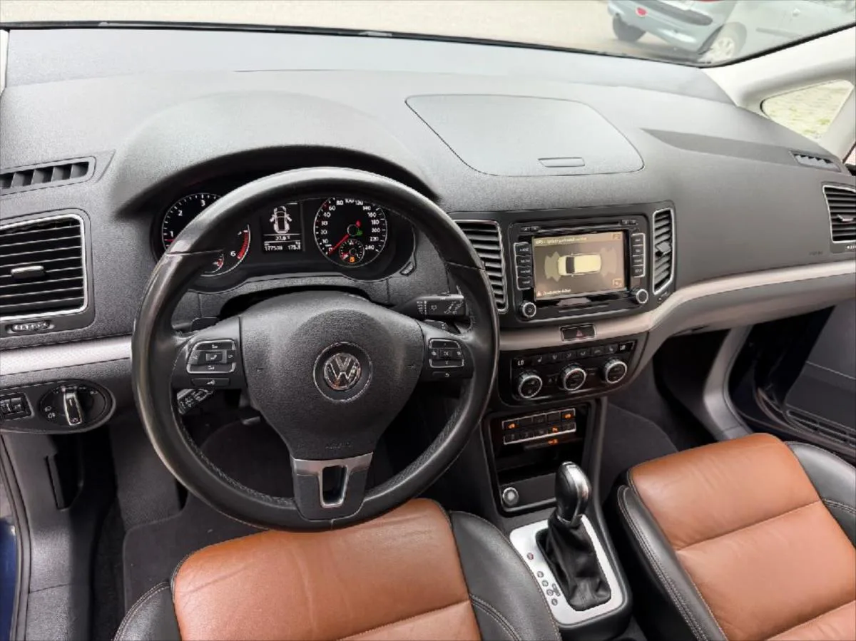 Volkswagen Sharan 2,0 TDI Comfortline BlueMotion – fotografie vozu 10