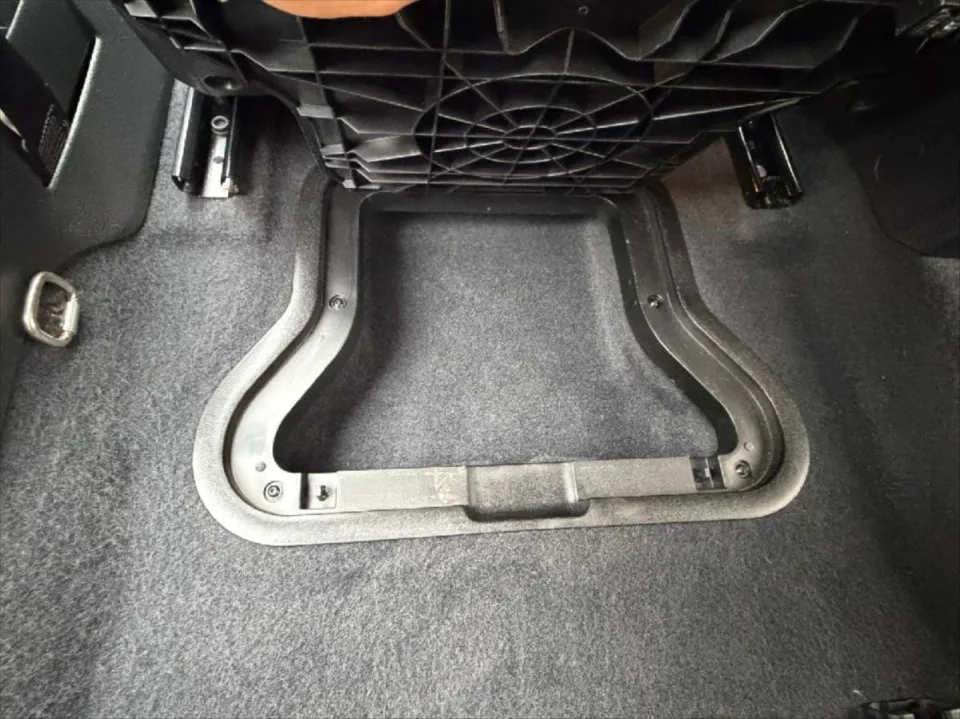 Volkswagen Sharan 2,0 TDI Comfortline BlueMotion – fotografie vozu 25
