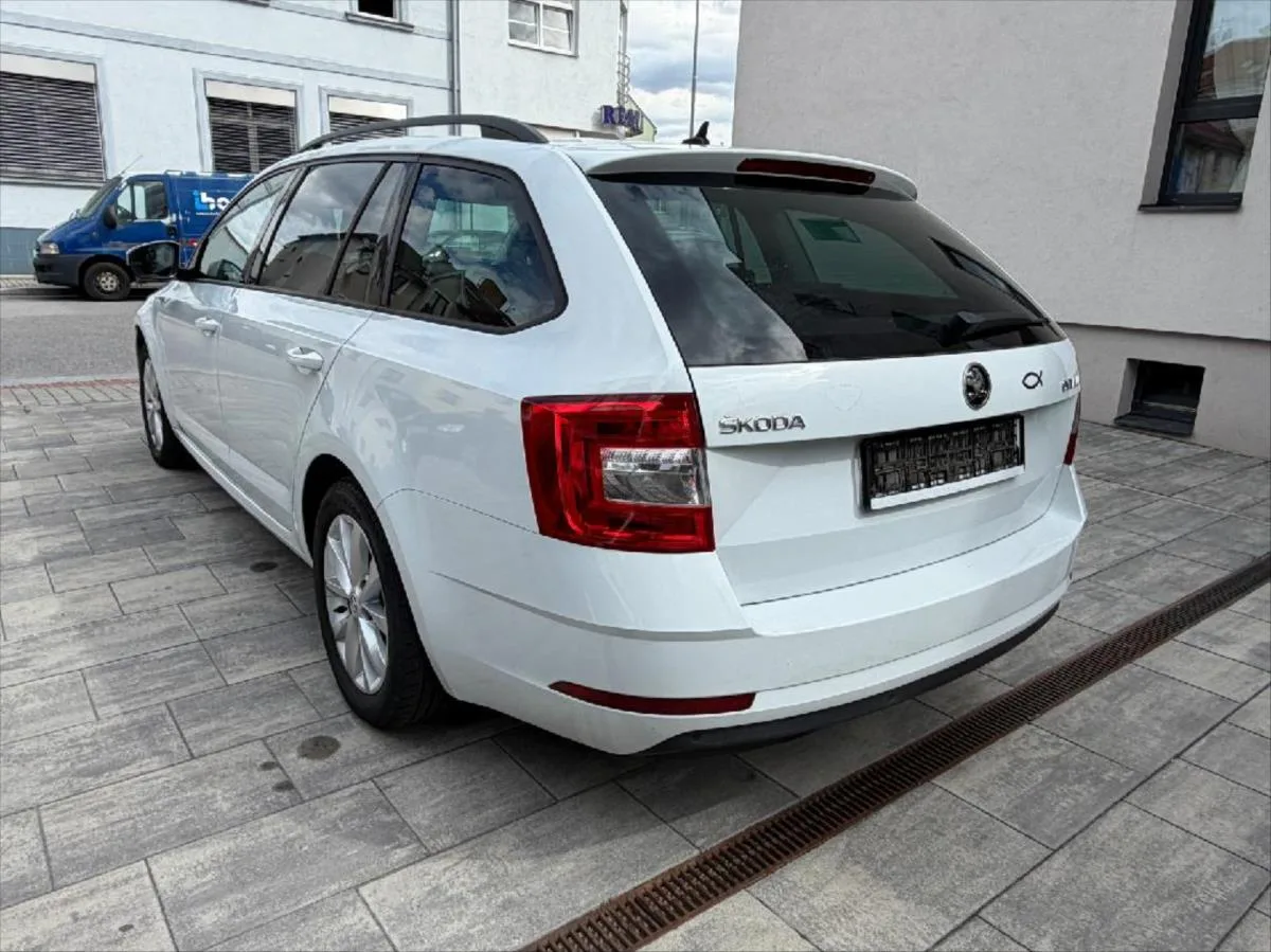 Škoda Octavia 1,6 TDI Combi – fotografie vozu 5