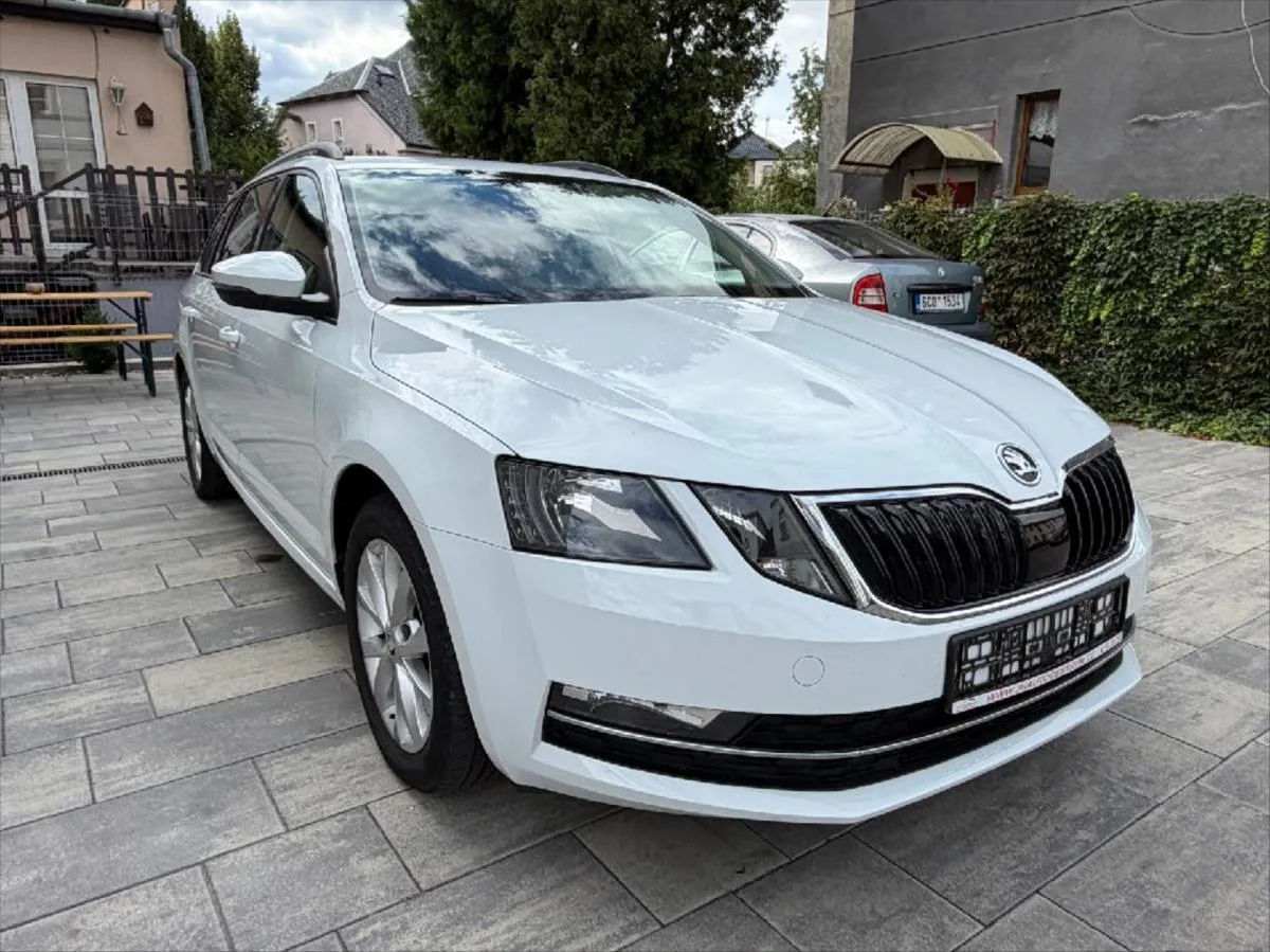 Škoda Octavia 1,6 TDI Combi – fotografie vozu 10