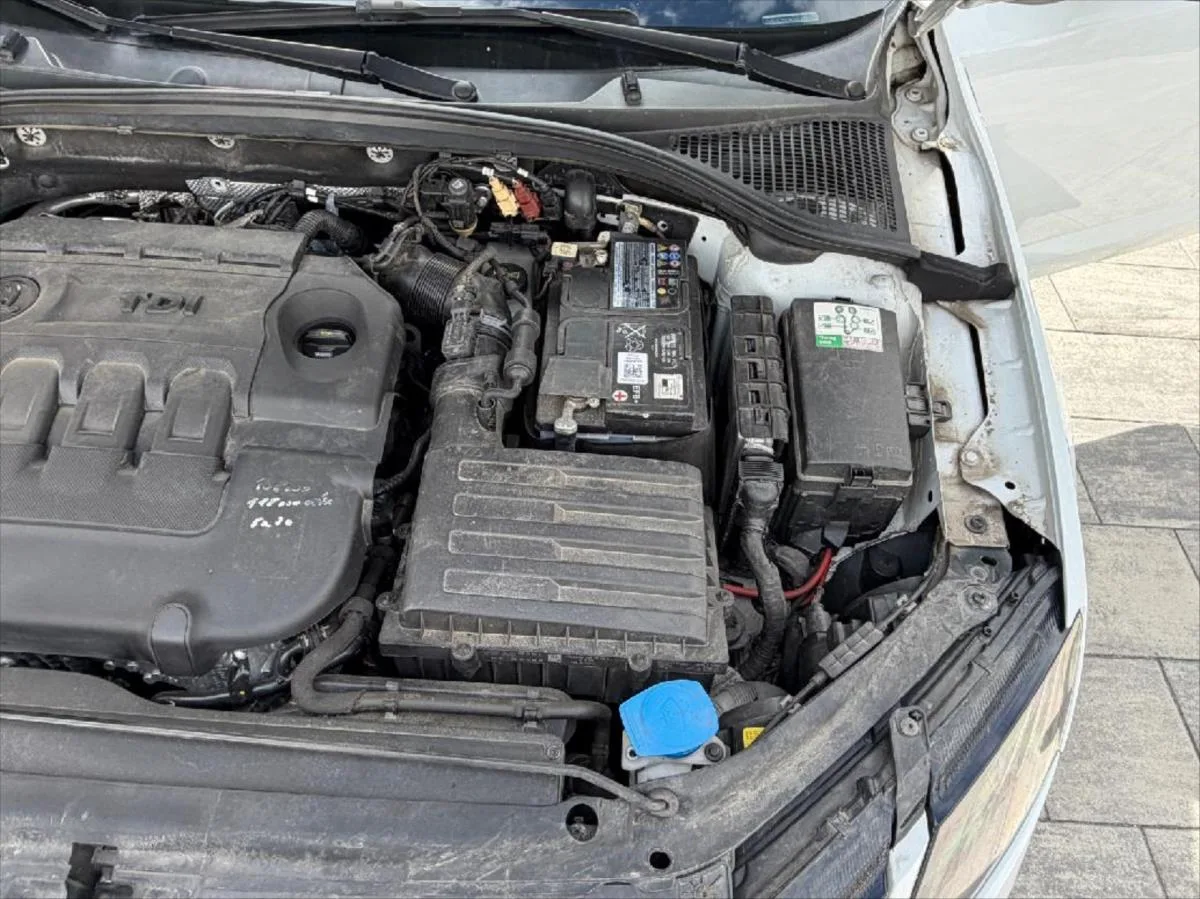 Škoda Octavia 1,6 TDI Combi – fotografie vozu 21