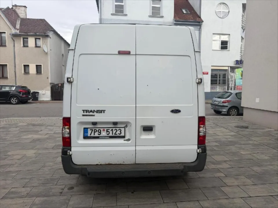 Ford Transit 2,2 TDCI Krátký ,vysoký – fotografie vozu 6